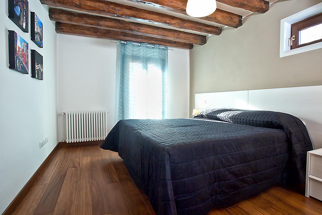 Good Wine Apartments Венеция Стая снимка