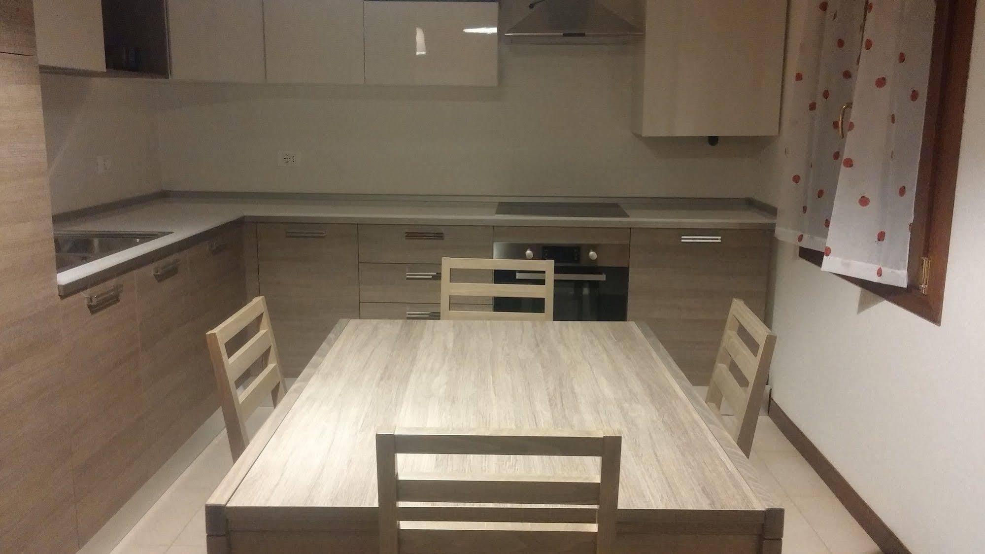 Good Wine Apartments Венеция Екстериор снимка