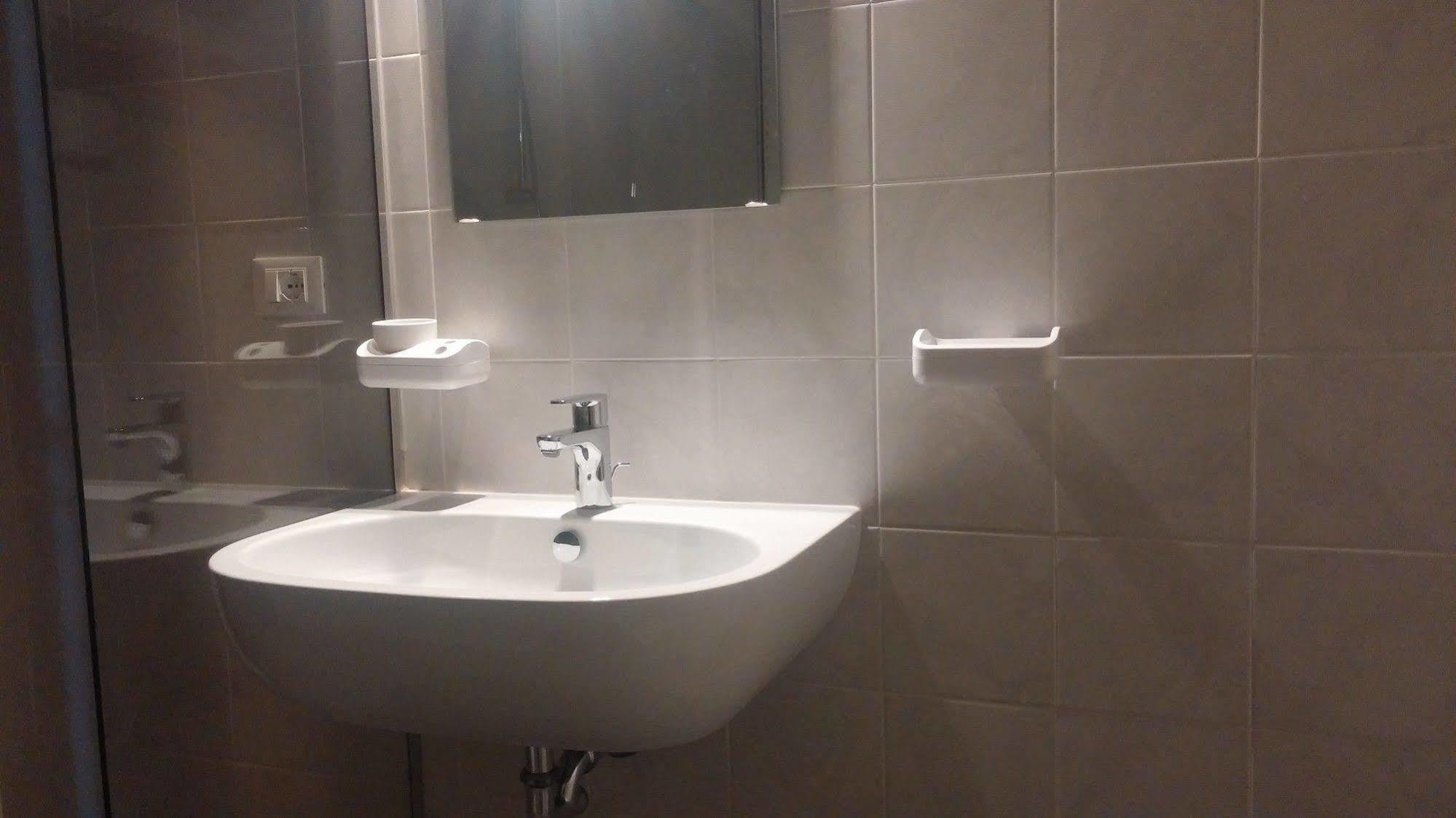Good Wine Apartments Венеция Екстериор снимка